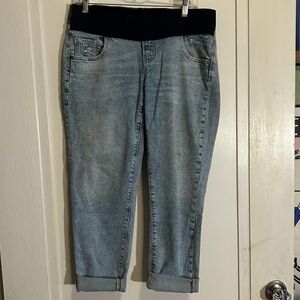 Old Navy Women's Maternity Cropped Capri Jeans in Classic Blue size 6